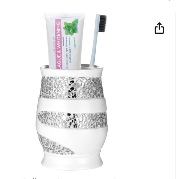 White Sinatra Reflective Mirror Mosaic Glass Bathroom Accessory 3 PC Vanity Set - Picture 6 of 13